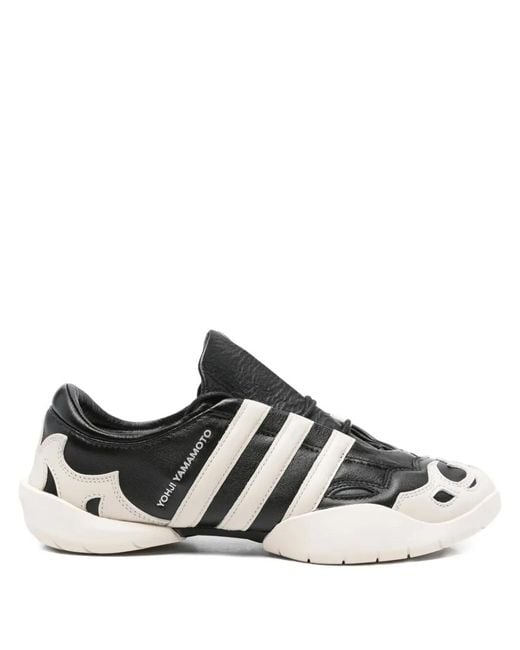 Y-3 Black Regu 2002" Sneakers