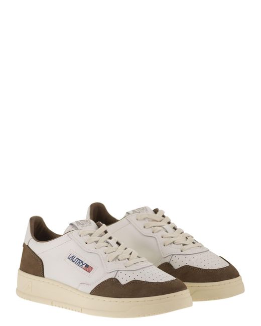 Autry White Medalist Low for men