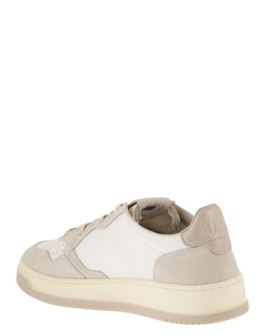 Autry White Medalist Low for men