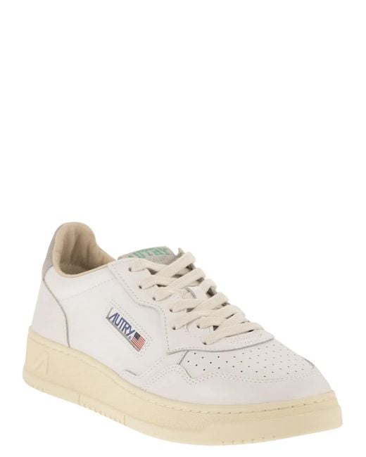 Autry White Medalist Low for men
