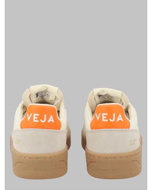 Veja Natural Sneaker "V-82"