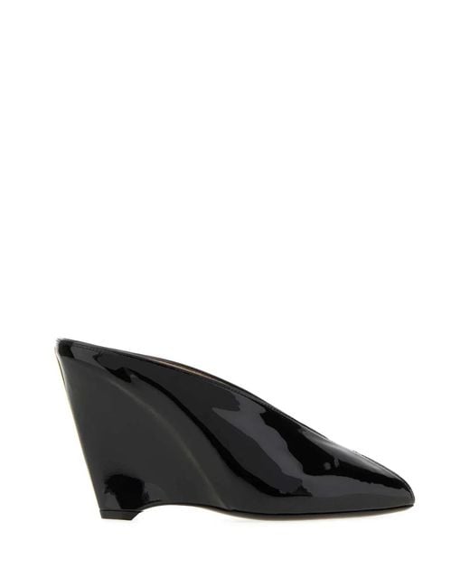 Ferragamo Black Alicia 95