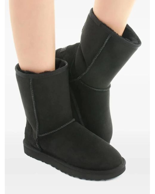 Ugg Black "Classic Short Ii"