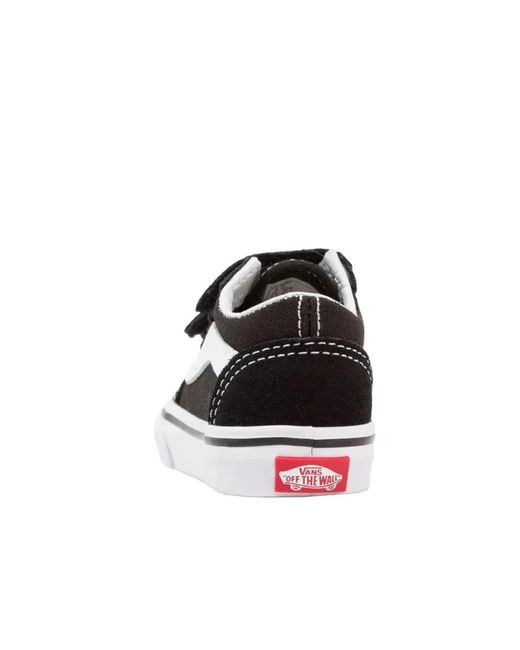 Vans Black "Old Skool" Sneaker