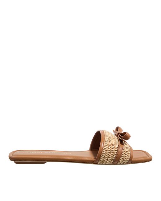 Stuart Weitzman Slippers & Mules in het Brown