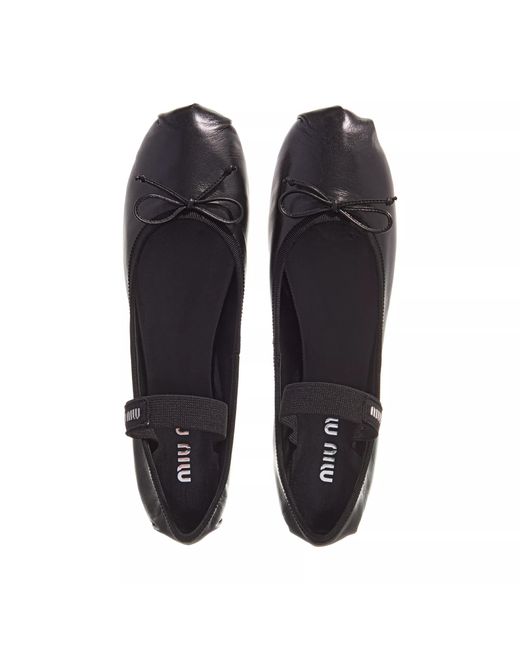 Miu Miu Loafers in het Black