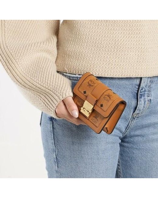 mcm visetos card case