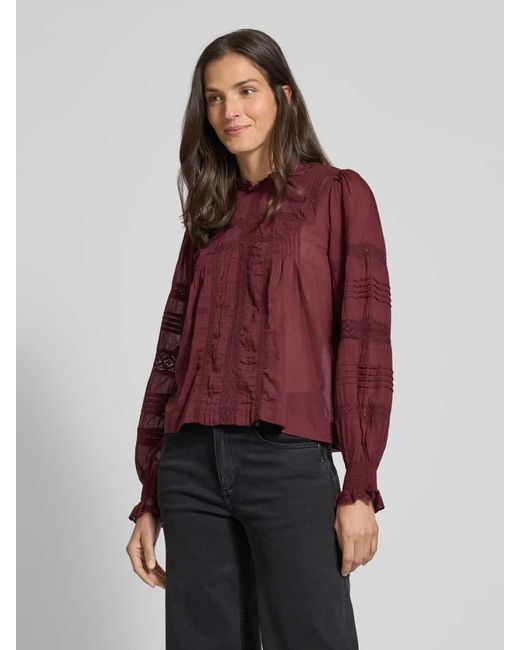 Neo Noir Red Bluse mit rückseitigem Knopfverschluss Modell 'Ebba'