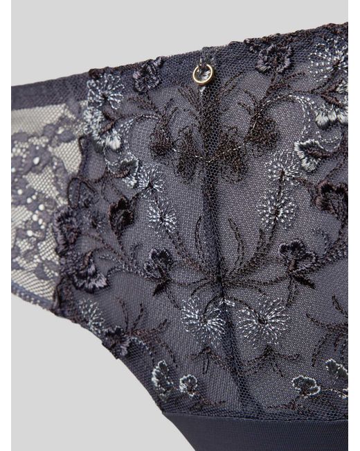 Triumph Broek Van Kant in het Gray
