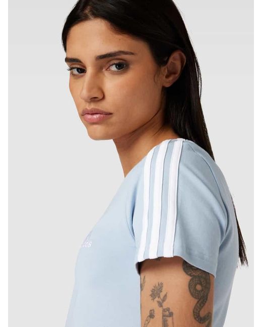 Adidas Blue Cropped T-Shirt mit Label-Stitching Modell 'BABY'