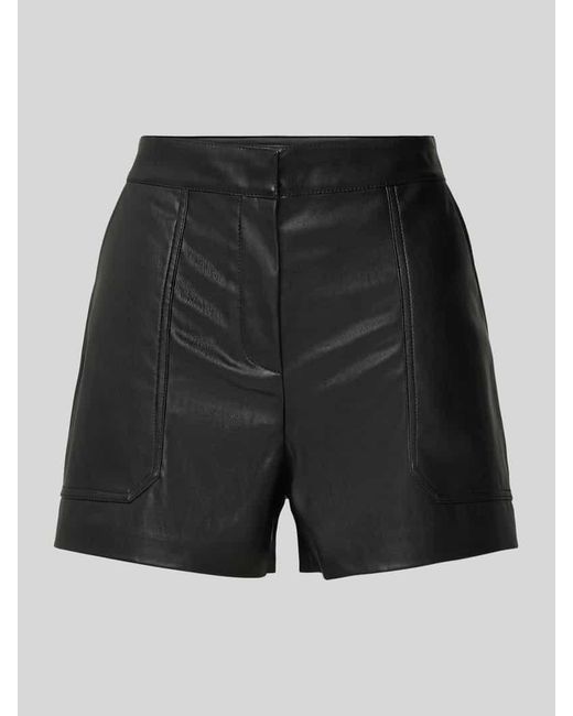 ONLY Black Regular Fit Shorts in Kunstleder-Optik Modell 'TRICIA'