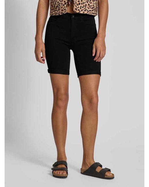ONLY Black Slim Fit Jeansshorts mit fixiertem Umschlag Modell 'RAIN'