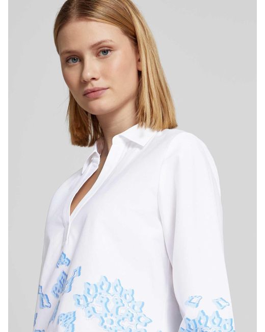Comma, Relaxed Fit Blouse Met V-hals in het Blue
