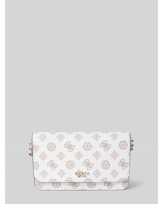 Guess White Crossbody Bag mit Allover-Label-Print Modell 'LORALEE'