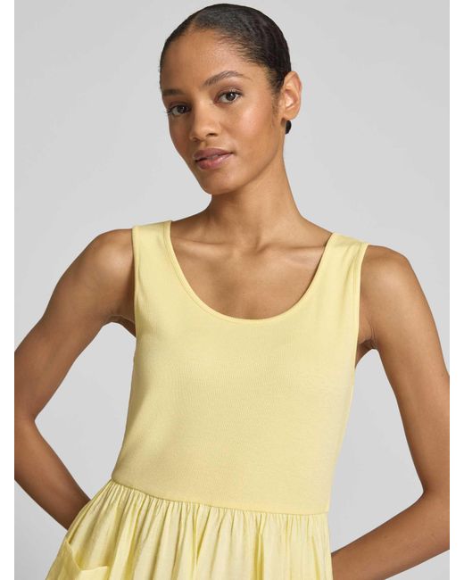 Rich & Royal Midi-jurk Met Opgestikte Zakken in het Yellow