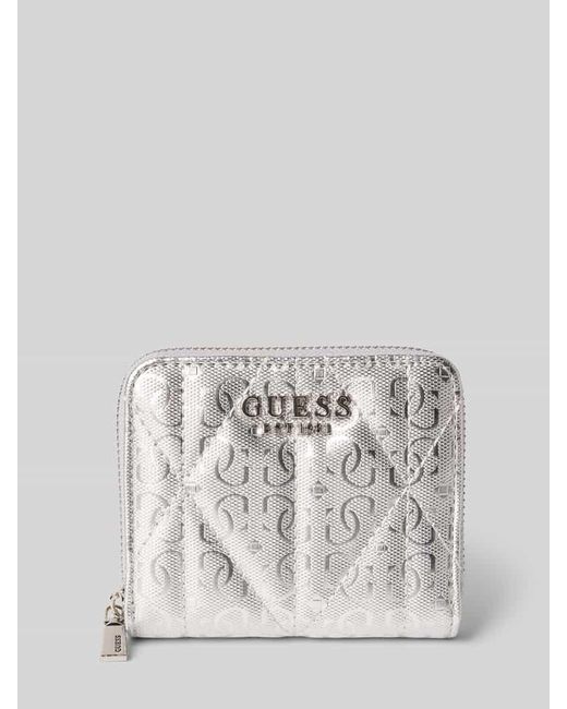 Guess Metallic Portemonnaie mit Allover-Logo-Prägung Modell 'Aldina'