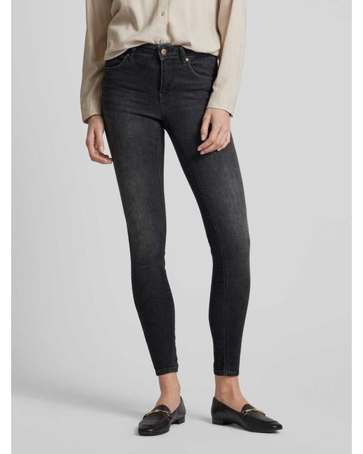 Vero Moda Black Skinny Fit Jeans im 5-Pocket-Design Modell 'LUX'