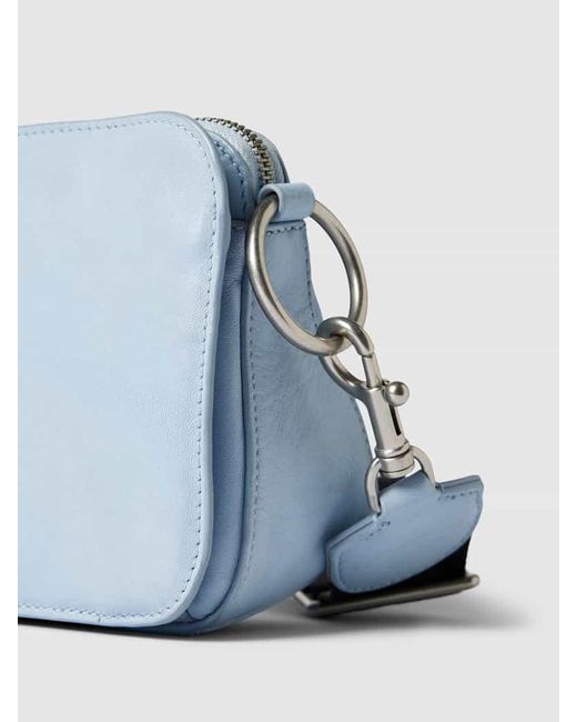 Liebeskind Berlin Blue Crossbody Bag aus echtem Leder mit Label-Print Modell 'CLARICE'