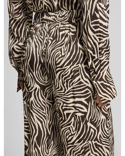 MORE&MORE White Relaxed Fit Stoffhose aus reiner Viskose mit Allover-Animal-Print