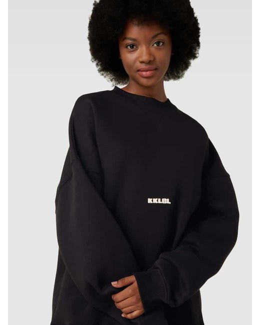 Karo Kauer Oversized Sweatshirt mit Label-Stitching Modell 'Sold Out' in Black für Herren