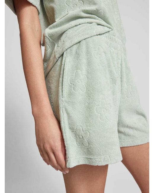 Jake*s Green Shorts aus Frottee mit floralem Muster