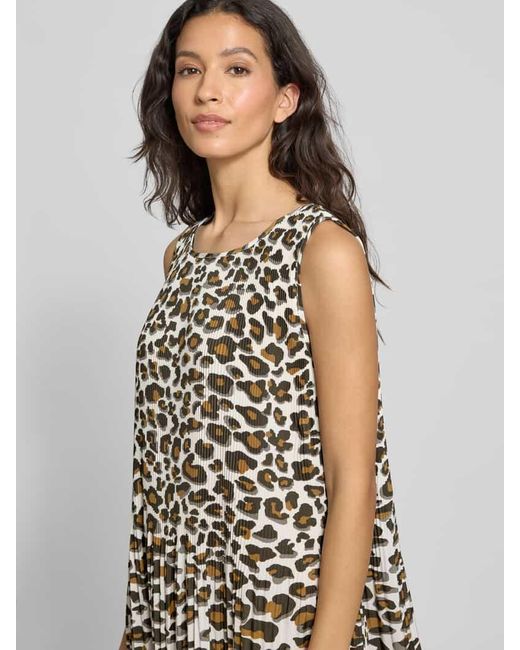 ROBE LÉGÈRE White Minikleid mit Plisseefalten