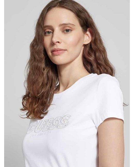 Guess White T-Shirt mit Label-Stitching und Ziersteinbesatz