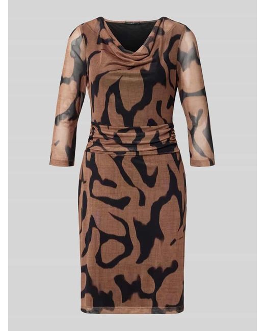 Zero Black Knielanges Kleid mit Wasserfall-Ausschnitt