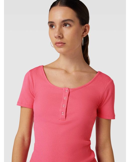 Pieces T-shirt Met Knoopsluiting in het Pink