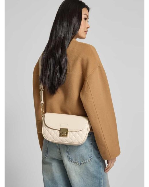 SEIDENFELT Natural Handtasche Mit Steppnähten Modell 'Viiala'