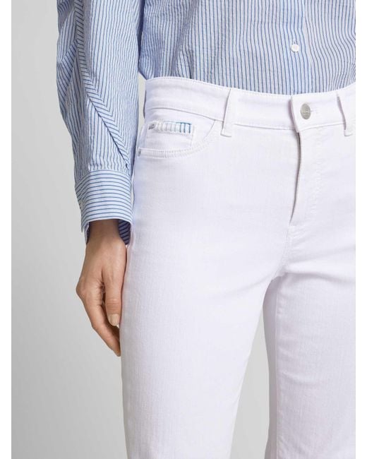 Marc Cain White Bootcut Jeans mit ausgefransten Abschlüssen Modell 'FORLI'
