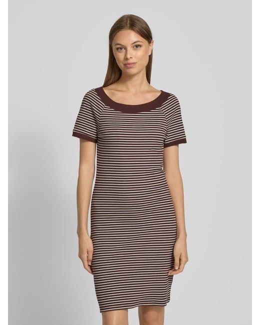 Zero Brown T-Shirt-Kleid in Ripp-Optik mit Rundhalsausschnitt