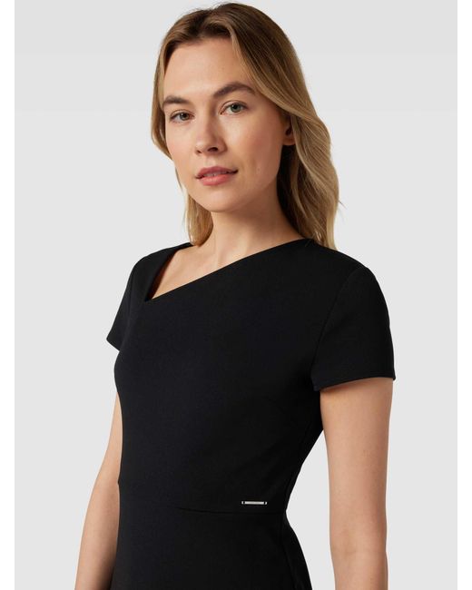 Calvin Klein Black Knielanges Kleid mit Label-Detail Modell 'SCUBA CREPE'