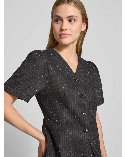 Neo Noir Black Slim Fit Bluse mit V-Ausschnitt und Puffärmeln Modell 'Jules'