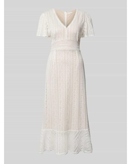 Apricot White Midikleid aus Häkelspitze