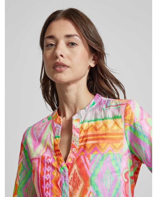 Emily Van Den Bergh Pink Bluse mit Allover-Muster Modell 'Multi Aqua Patch'