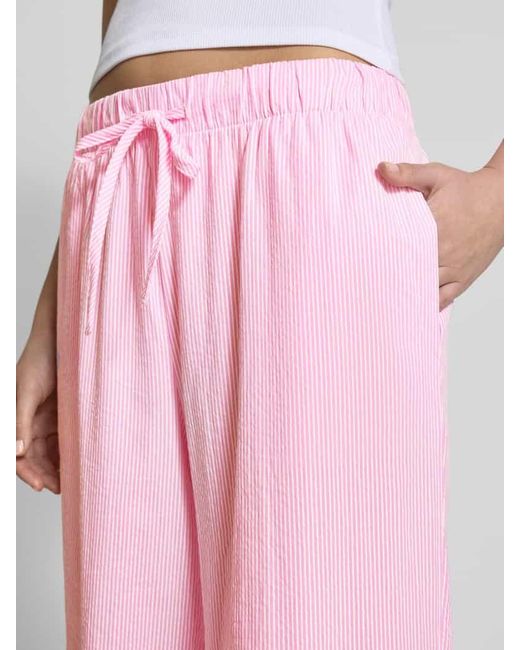 ONLY Pink Regular Fit Weite Hose mit Allover-Muster Modell 'AUGUSTA'