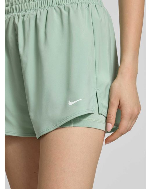 Nike Short in het Green