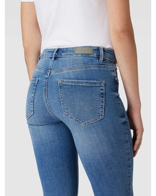 Vero Moda Blue Flared Jeans mit 5-Pocket-Design Modell 'FLASH'