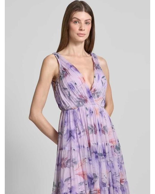LACE & BEADS Purple Abendkleid im Stufen-Look mit V-Ausschnitt