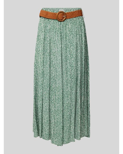 Apricot Midirok Met Riem in het Green