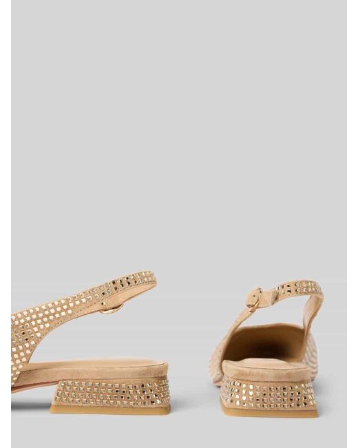 Alma En Pena. Natural Lederpumps mit Ziersteinbesatz