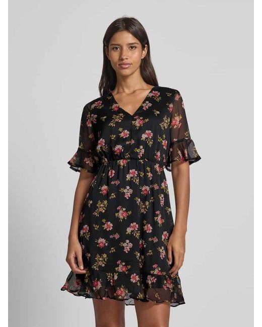 Vero Moda Black Tailliertes Minikleid mit V-Ausschnitt Modell 'SMILLA'