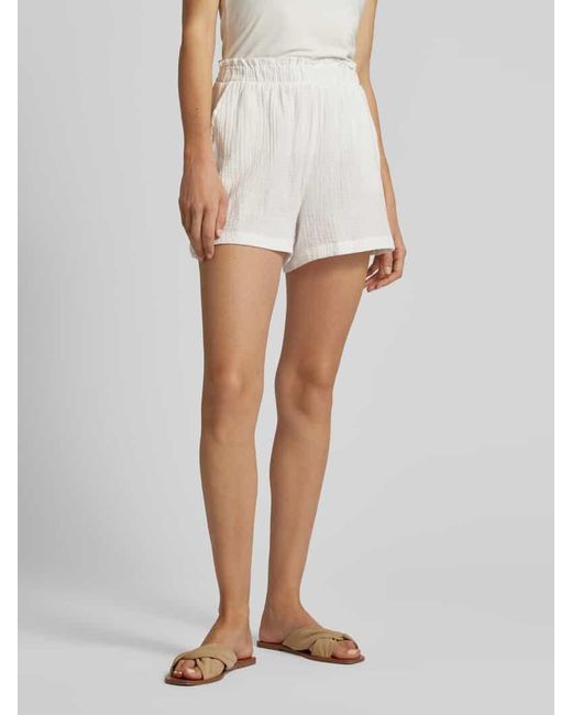 Vero Moda White High Waist Shorts mit Strukturmuster Modell 'NATALI'
