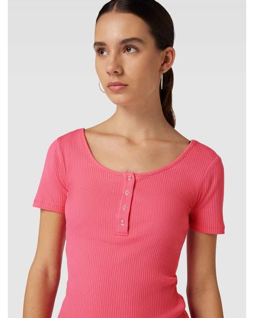 Pieces Pink T-Shirt mit Knopfleiste Modell 'KITTE'