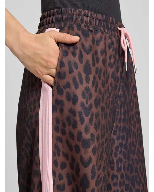 Oh April Brown Hose mit Galonstreifen und elastischem Bund Modell 'Kael'