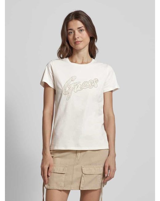 Guess Natural T-Shirt mit Label-Strasssteinbesatz