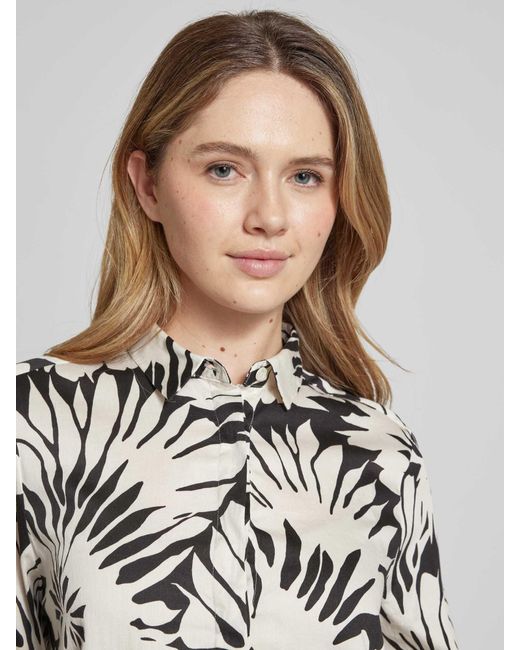 0039 Italy Knielange Jurk Met Blinde Knoopsluiting in het White