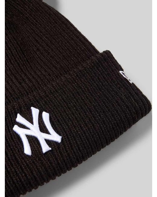 KTZ Black Beanie mit Label-Detail