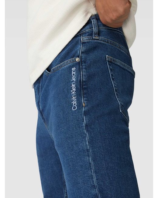 Calvin Klein Slim Fit Jeans mit Label-Stitching in Blue für Herren
